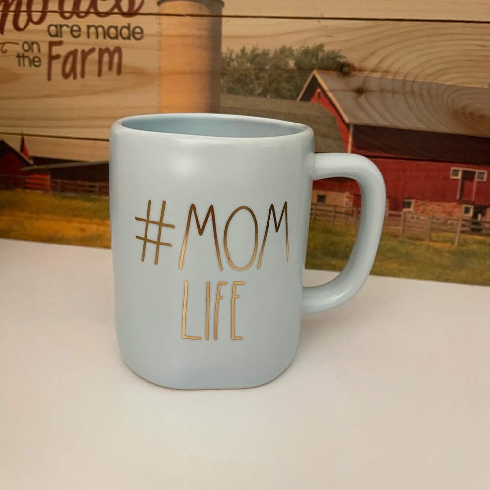 Rae Dunn #Mom Life mug